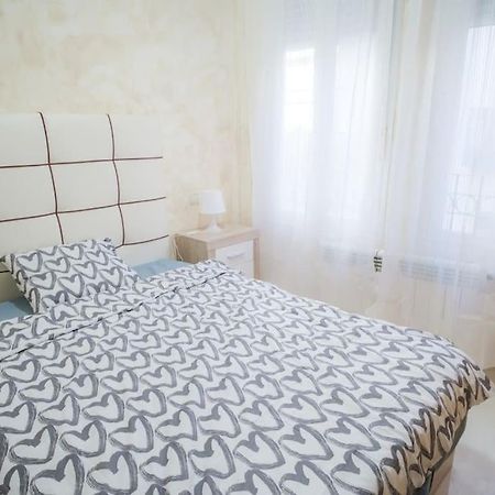 Piso Acogedor En Madrid Centro Apartment ภายนอก รูปภาพ