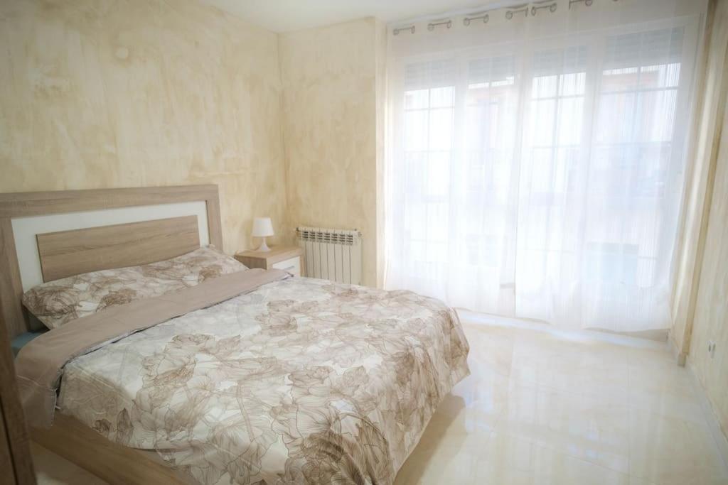 Piso Acogedor En Madrid Centro Apartment ภายนอก รูปภาพ