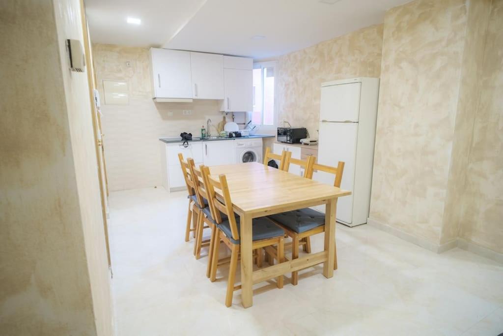 Piso Acogedor En Madrid Centro Apartment ภายนอก รูปภาพ